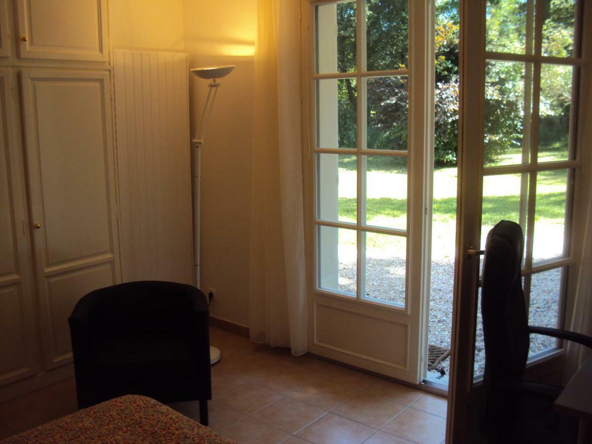 Domaine De Chantemerles Fontainebleau Exterior photo