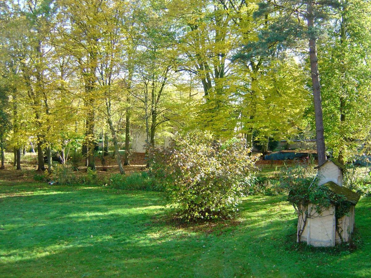 Domaine De Chantemerles Fontainebleau Exterior photo